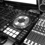 Como trabajar una mezcladora de dj con un consola de sonido cabina dj con consola sonido front