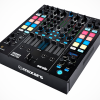 Mixars Quattro: Una Club Mixer con 16 Pads