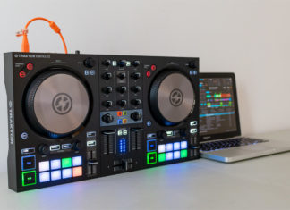 Traktor Kontrol S2mk3 Review: Pequeño, Portable y Confiable Traktor Kontrol S2 Mk3 Review